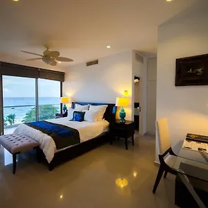 Apartahotel 5th Avenue Playa del Carmen